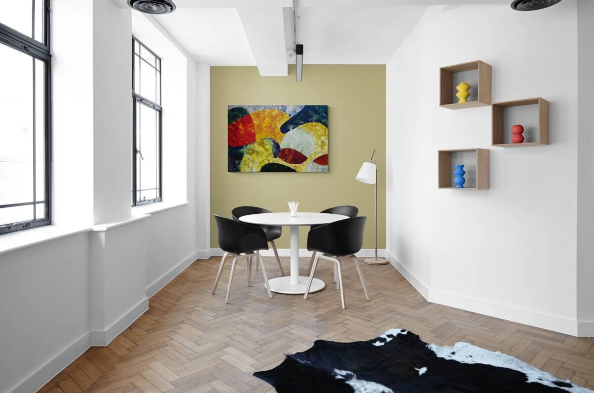 Flow of the Curves — in a room